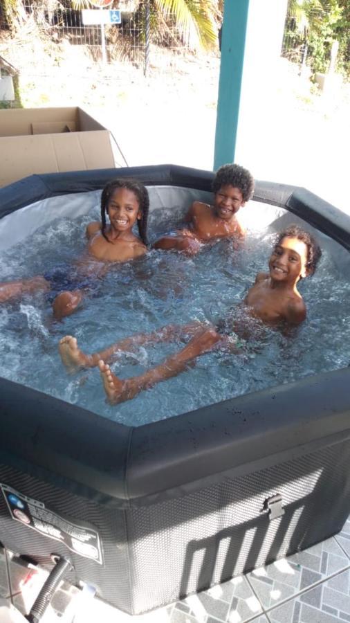 La Kay'Loulou Avec Spa Et Piscine Saint-Pierre Luaran gambar